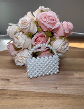 Load image into Gallery viewer, Pearl Beaded Purse Favors
